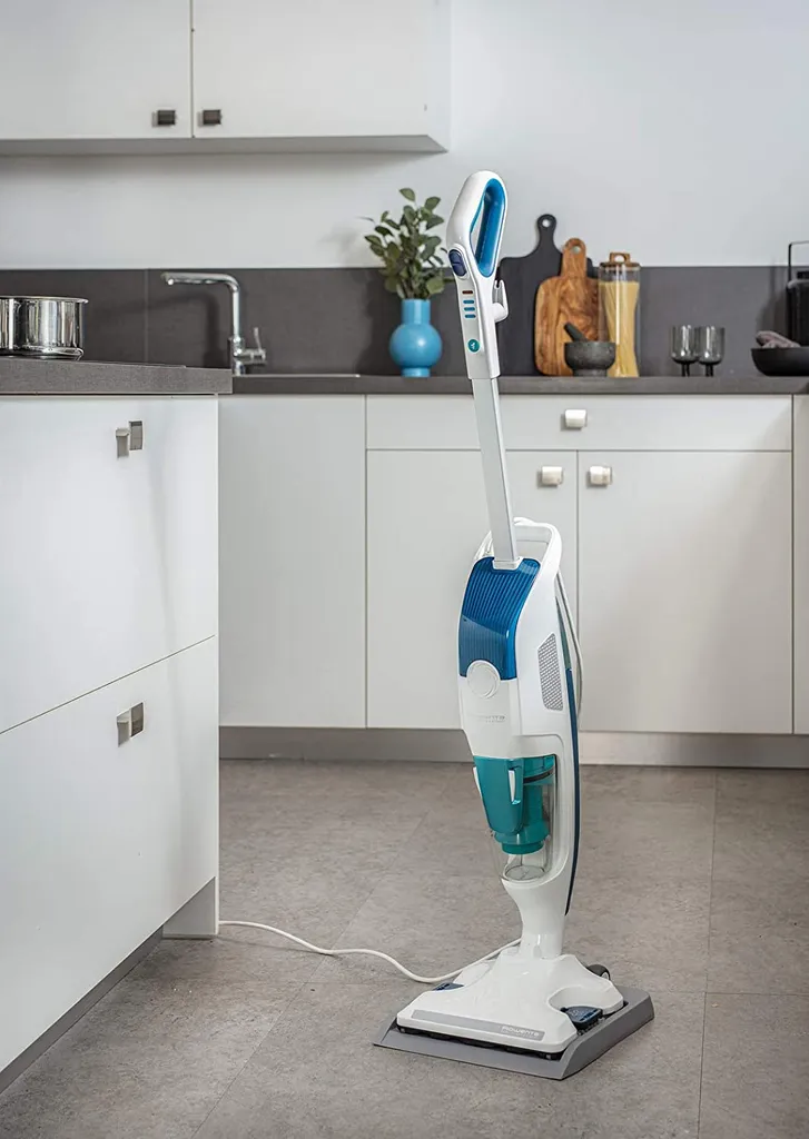 Rowenta Bodendampfreiniger Clean & Steam Revolution RY7757 | 2 In 1 Reingung | Verdampfer Für ätherische Öle | Alle Bodenarten | Anti-Kalk-Kartusche | Weiß/Blau 11 Rowenta Bodendampfreiniger Clean & Steam Revolution RY7757 | 2 In 1 Reingung | Verdampfer Für ätherische Öle | Alle Bodenarten | Anti-Kalk-Kartusche | Weiß/Blau – Bild 11