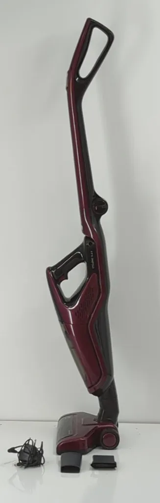 GRUNDIG VCH 9930 2 In 1 Akku-Handstaubsauger Berry/Schwarz, Farbe:Berry/Schwarz 5 GRUNDIG VCH 9930 2 In 1 Akku-Handstaubsauger Berry/Schwarz, Farbe:Berry/Schwarz – Bild 5