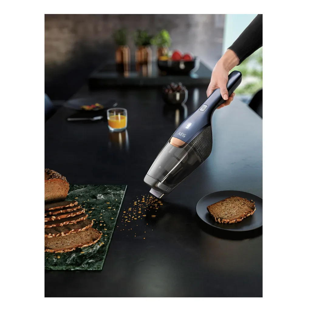 AEG QX8-1-45IB 900277412, Indigo Blau Metall, Akku-Stielsauger, Trockensauger 10 AEG QX8-1-45IB 900277412, Indigo Blau Metall, Akku-Stielsauger, Trockensauger – Bild 10