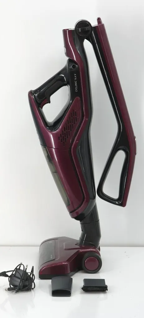 GRUNDIG VCH 9930 2 In 1 Akku-Handstaubsauger Berry/Schwarz, Farbe:Berry/Schwarz 6 GRUNDIG VCH 9930 2 In 1 Akku-Handstaubsauger Berry/Schwarz, Farbe:Berry/Schwarz – Bild 6