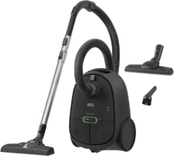 AEG CLEAN 6000 AB61C2OKO Bodenstaubsauger 550 W 3-in-1 Multifunktionsdüse Filter