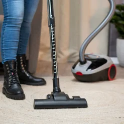 Dirt Devil Staubsauger Mit Beutel DD2001 - Staubsaugerbeutel 2.0L - 800W - Mit Kombibürste Und Fugendüse - 7,5M Reichweite - 3,3KG - HEPA 10 Filter -Besten Staubsauger Geschäft bd8fd49aa1d4c5eb7eac905c02338805