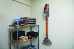 Black & Decker Black + Decker BHFEV182C2 18V Akku-Stielsauger Handstaubsauger Orange Mit 2. Akku -Besten Staubsauger Geschäft ce001a21a99f24bdbff5688741b2e473