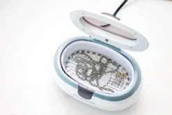 KaiserRein Ultraschallreiniger Konzentrat Flüssig 2x1 L Ultraschall Reinigungsmittel Reiniger Für Ultraschallgerät Zur Profi Reinigung Von Schmuck, Brillen -Besten Staubsauger Geschäft d674c25e0b4a934399eca8a14cb8017e